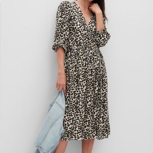 Banana Republic women’s midi dress size XSmall Cheetah print with side pockets
